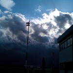 Wolkenbildung über dem Flugplatz Gera Leumnitz in Thüringen